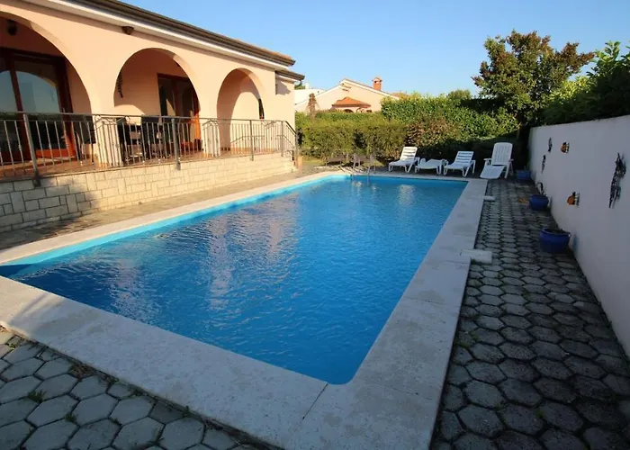 Nyaraló Neela Poreč